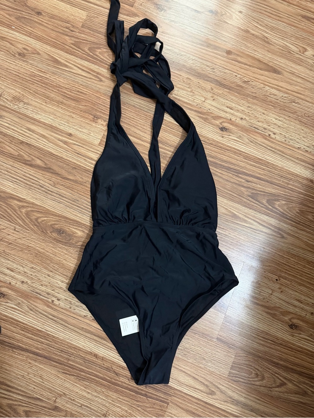 Cupshe Black Halter One-Piece Swimsuit